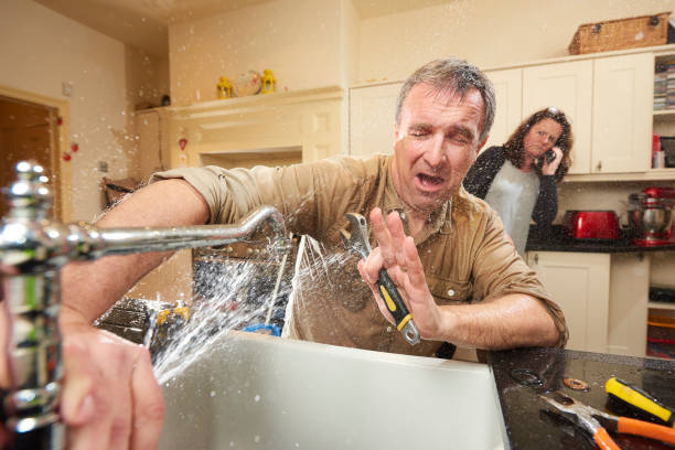 Best 24/7 water damage repair  in Puyallup, WA